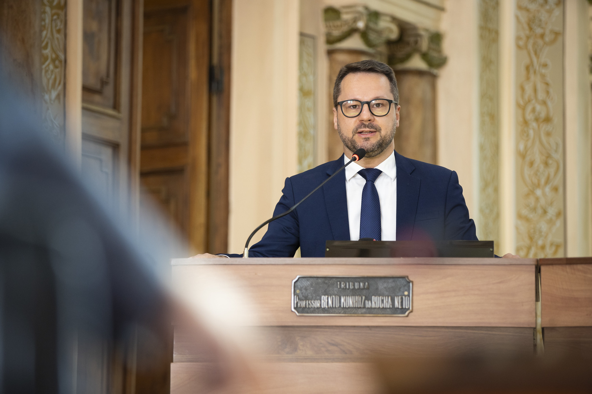 De volta da Prefeitura Fachinello reassume presidência da CMC